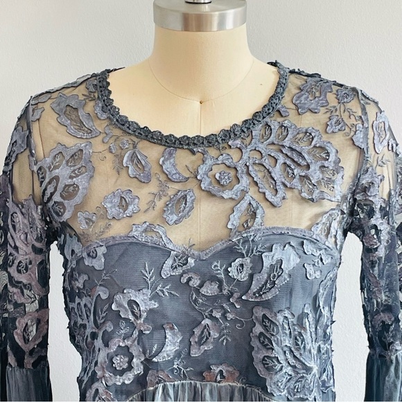 POL Lace Floral Appliqué Boho Hippie Bell Sleeve Top-Blue- Size Small - Picture 5 of 8